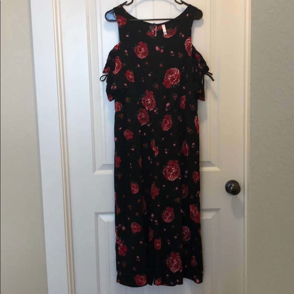 Cold Shoulder Cropped Jumpsuit